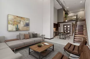 214 4th St E, Saint Paul, MN 55101 - Photo 2