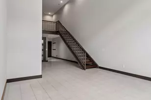 214 4th St E, Saint Paul, MN 55101 - Photo 14