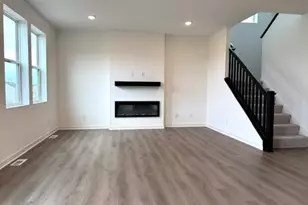 4975 Airlake Dr, Woodbury, MN 55129 - Photo 4