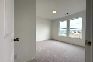 4975 Airlake Dr, Woodbury, MN 55129 - Photo 12