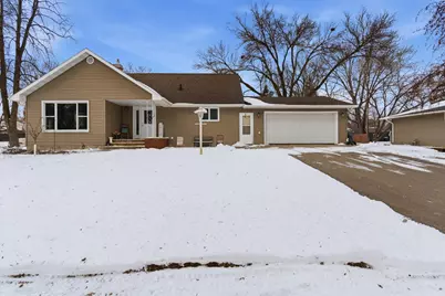 1304 9th Street SW, Willmar, MN 56201 - Photo 1