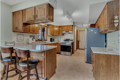 1304 9th Street SW, Willmar, MN 56201 - Photo 8