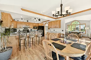 248 Brubaker Dr, Saint Charles, MN 55972 - Photo 8