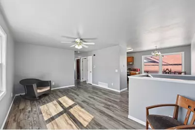 389 Roy Street N, Saint Paul, MN 55104 - Photo 6