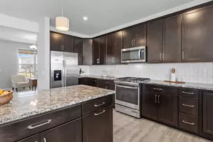 18101 Goldfinch Wy, Lakeville, MN 55044 - Photo 4