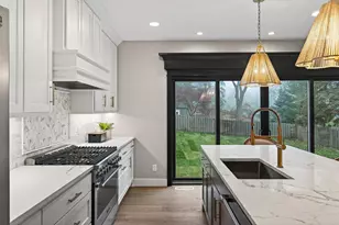 5101 Colonial Dr, Golden Valley, MN 55422 - Photo 16