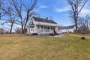 424 W 1st St, Pillager, MN 56473 - Photo 1