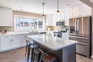 1601 18th Ave NW, Willmar, MN 56201 - Photo 4