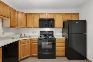 4061 Maureen Dr NE, Columbia Heights, MN 55421 - Photo 8