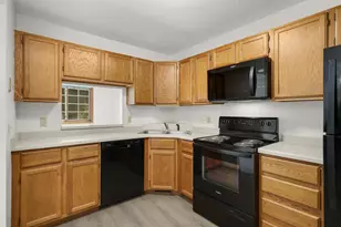 4061 Maureen Dr NE, Columbia Heights, MN 55421 - Photo 6
