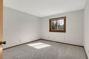 4061 Maureen Dr NE, Columbia Heights, MN 55421 - Photo 10