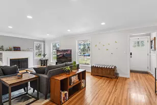 3727 Farmington Rd, Hopkins, MN 55305 - Photo 4