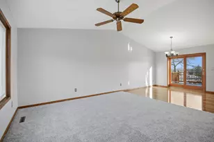 2305 13th St SW, Austin, MN 55912 - Photo 6