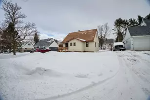 417 Arlington Rd, Hoyt Lakes, MN 55750 - Photo 24