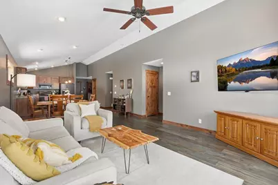 870 Brentwood Circle, River Falls, WI 54022 - Photo 10