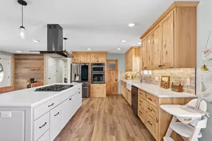 7810 Scandia Trail N, Forest Lake, MN 55025 - Photo 10