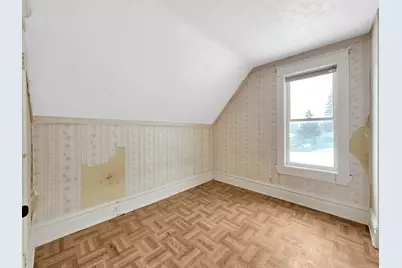 301 Duluth Avenue N, Thief River Falls, MN 56701 - Photo 14