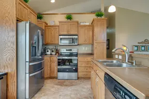 1610 42nd Ave S, Moorhead, MN 56560 - Photo 16