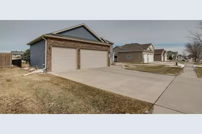 1610 42nd Avenue S, Moorhead, MN 56560 - Photo 4