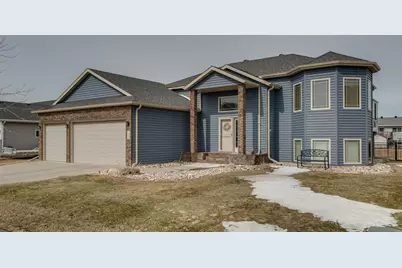 1610 42nd Avenue S, Moorhead, MN 56560 - Photo 2