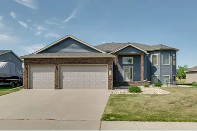 1610 42nd Avenue S, Moorhead, MN 56560 - Photo 1