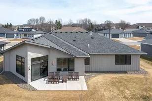 2127 Tamarack Dr, Saint Cloud, MN 56301 - Photo 6