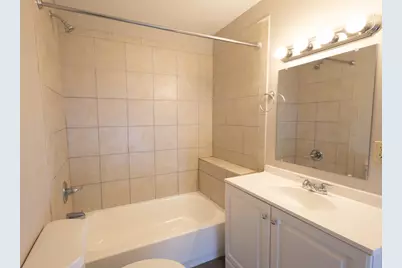 678 Hawthorne Avenue East, Saint Paul, MN 55106 - Photo 16