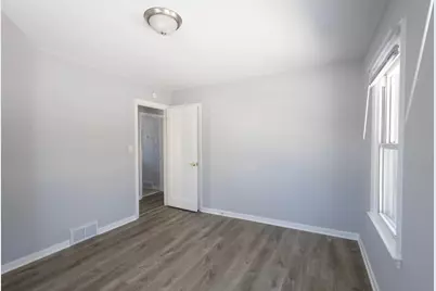 1168 Lane Pl, Saint Paul, MN 55106 - Photo 8