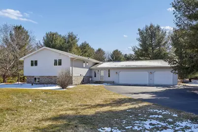 725 Packer Drive, Hudson, WI 54016 - Photo 2