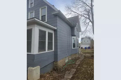 911 Jenks Avenue E, Saint Paul, MN 55106 - Photo 4