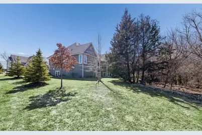 9264 Hawkcrest Court, Chanhassen, MN 55317 - Photo 32