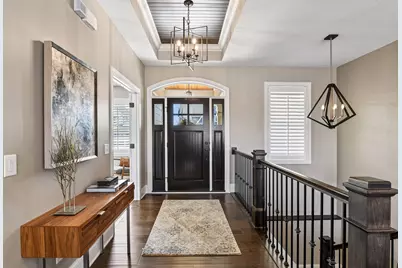 9264 Hawkcrest Court, Chanhassen, MN 55317 - Photo 2