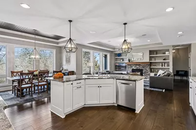 9264 Hawkcrest Court, Chanhassen, MN 55317 - Photo 8