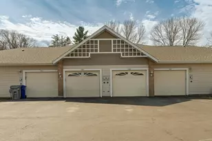 1988 Waterford Pl SW, Rochester, MN 55902 - Photo 16