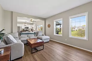15105 Dupont Path, Apple Valley, MN 55124 - Photo 20