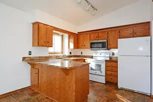 7581 23rd St N, Oakdale, MN 55128 - Photo 8