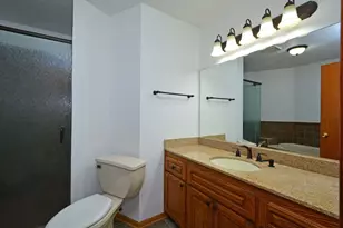 7581 23rd St N, Oakdale, MN 55128 - Photo 10