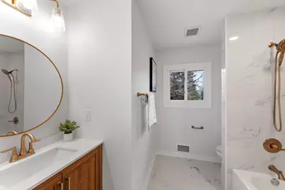 13529 Arthur Street W, Minnetonka, MN 55305 - Photo 26