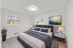 13529 Arthur St W, Minnetonka, MN 55305 - Photo 16