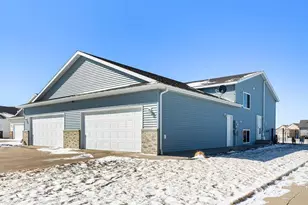 1101 39th Ave S, Moorhead, MN 56560 - Photo 1