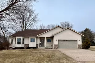 23541 Kenwood Ave, Wabasso, MN 56293 - Photo 1