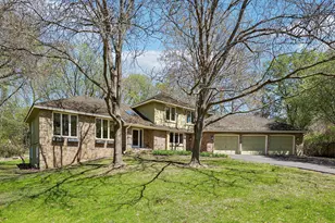 16300 Adeline Ln, Minnetonka, MN 55391 - Photo 1