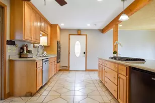 11118 7th St NE, Blaine, MN 55434 - Photo 6