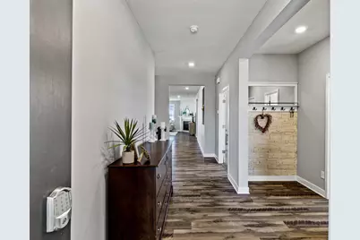 6063 Idsen Avenue S, Cottage Grove, MN 55016 - Photo 2