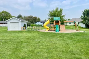 1410 Mendenhall Ave, Breckenridge, MN 56520 - Photo 12