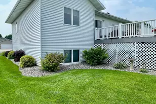 1410 Mendenhall Ave, Breckenridge, MN 56520 - Photo 10