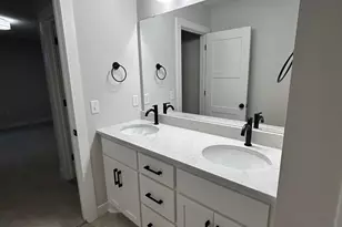 4048 Arbor Dr, Woodbury, MN 55129 - Photo 36