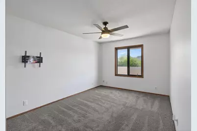2010 Arkwright Street, Maplewood, MN 55117 - Photo 18