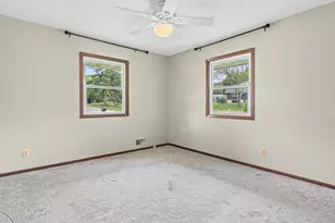 479 Centennial Dr, Roseville, MN 55113 - Photo 12