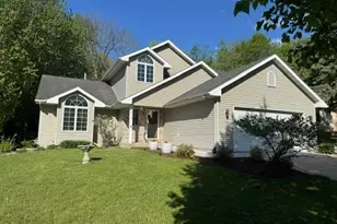 2014 Fox Valley Dr SW, Rochester, MN 55902 - Photo 1